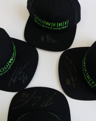 <strong>Aktuelle Gebote - Versteigerung Interview Caps #24, #40, #26 und #57</strong>