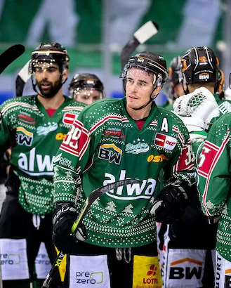 Steelers Stand jetzt spielfähig