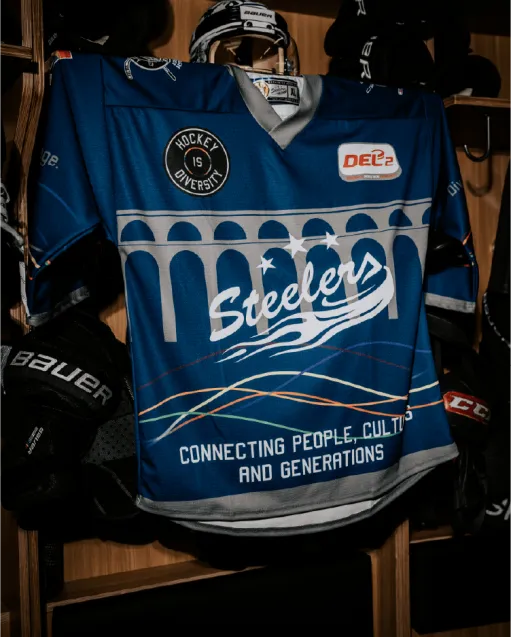 Versteigerung der Hockey is Diversity WarmUp-Trikots