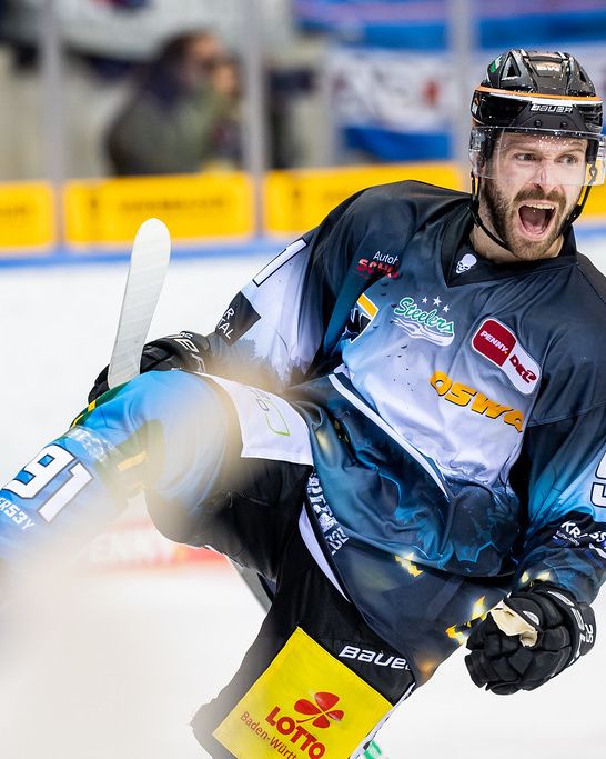 Gebote Halloween-Trikots 19 Uhr